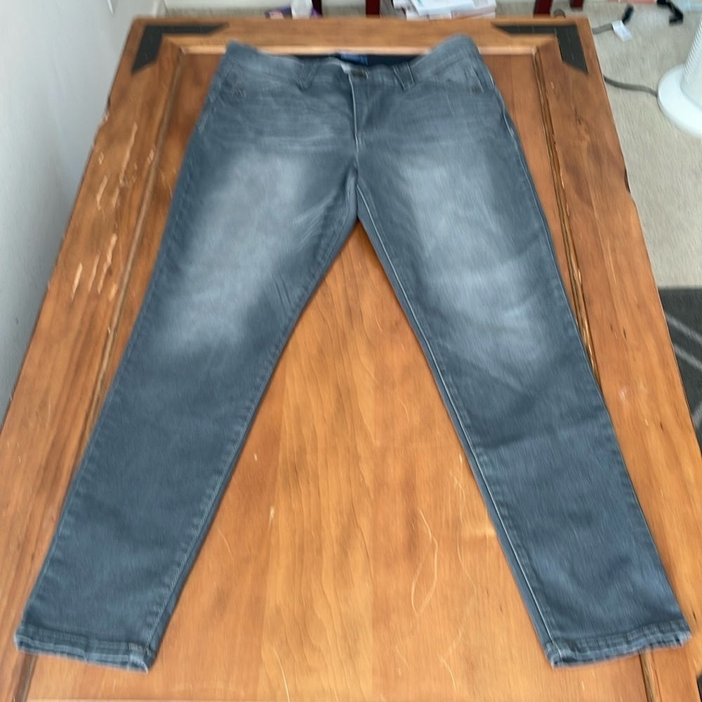 Democracy AbSolution Jeans Size 14
